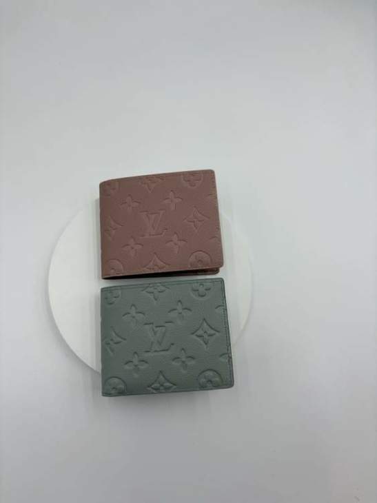Picture of Louis Vuitton Wallets _SKUfw218628943fw